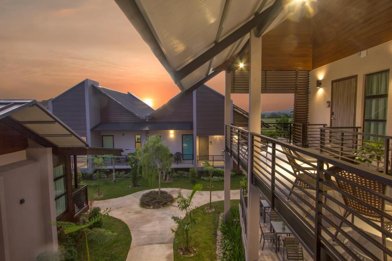Villa Paddy Padang Mat Sirat Dış mekan fotoğraf